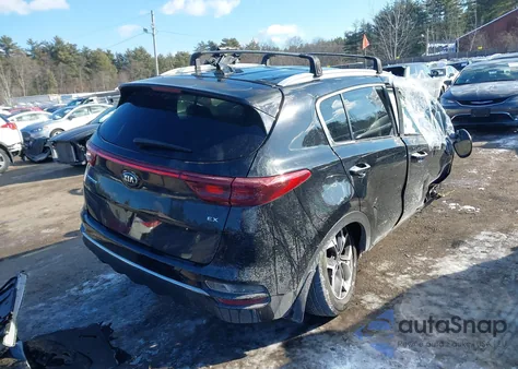 2020 Kia Sportage Ex z USA, uszkodzony, nr VIN KNDPNCAC9L7697562